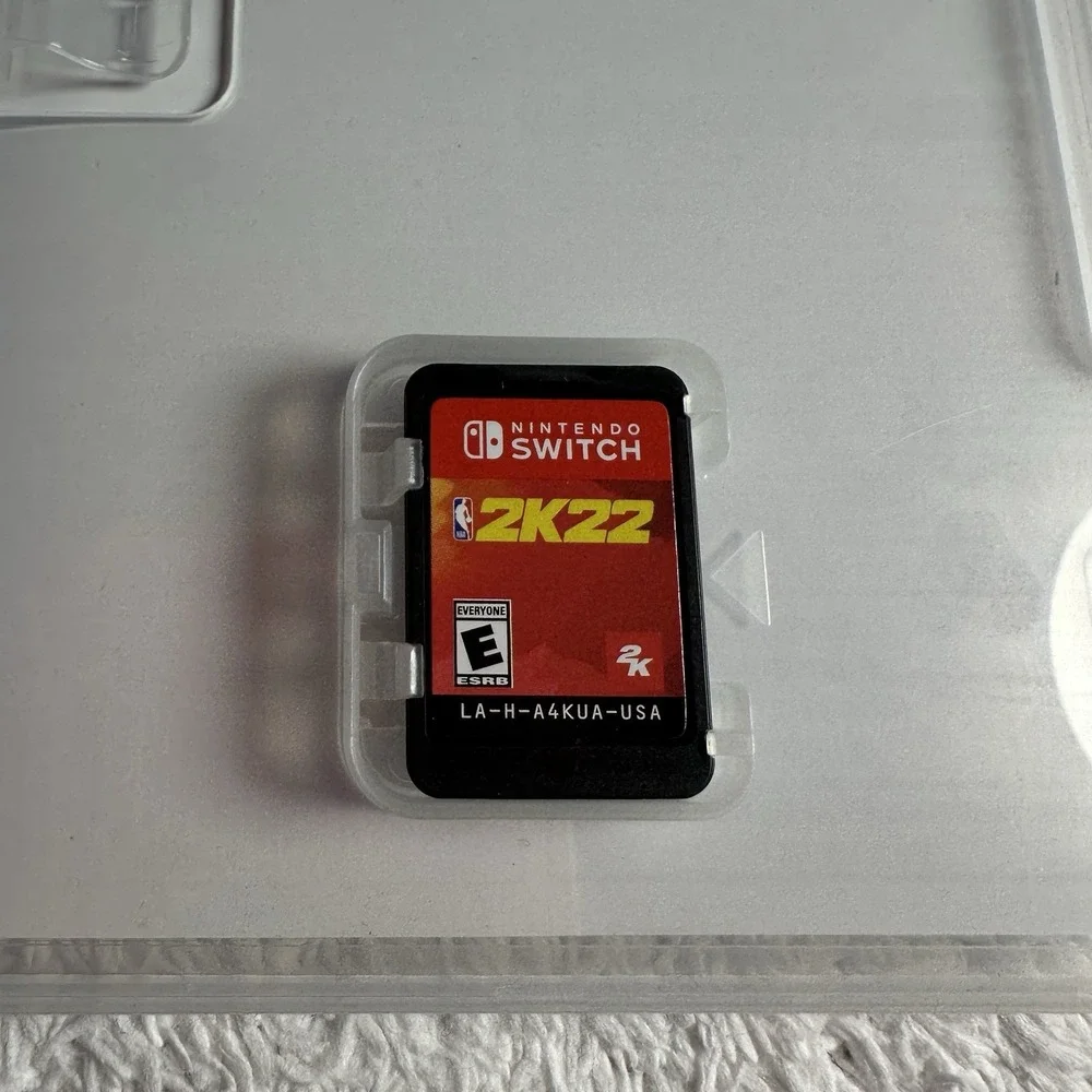 NBA 2K22 Nintendo‎ Switch Game w/ Case & Cartridge Luka Doncic Cover Basketball